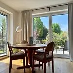Nordseeloft Mit Privater Terrasse Und Sauna וורל